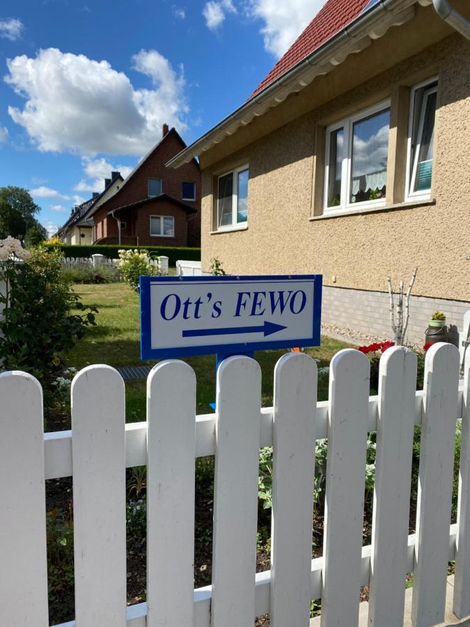 Ott'S Fewo Gnevsdorf Exterior photo